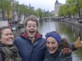 06_Julia Crijnen, Laura Wüthrich e Lisa Fellmann del progetto di agricoltura urbana Stadsgroenteboer di Amsterdam.